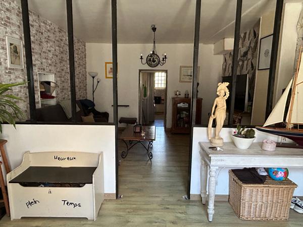 Maison de ville à Couhé avec jardin