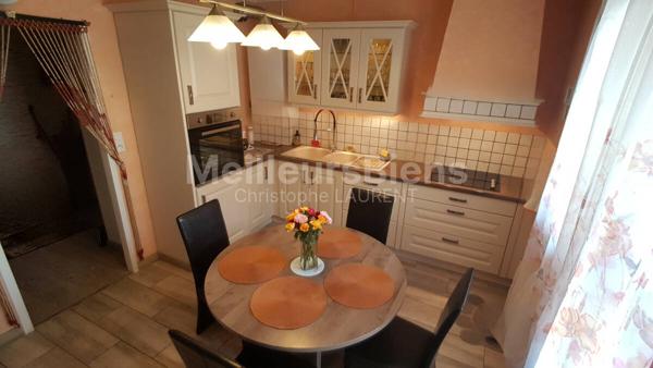 Appartement T5, balcons, parking privatif