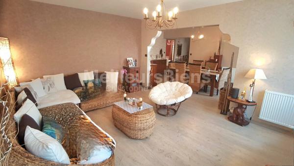 Appartement T5, balcons, parking privatif