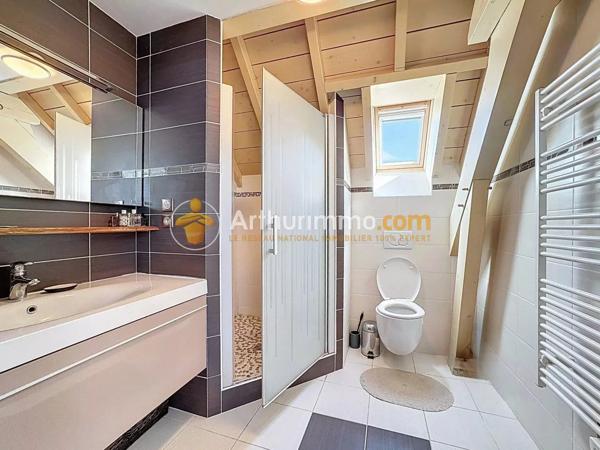 Vente Maison 5 pièces 370 m2 à Bourgoin-Jallieu