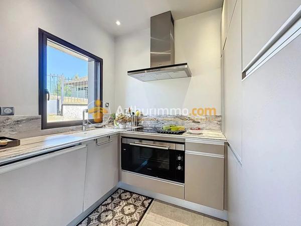 Vente Maison 5 pièces 370 m2 à Bourgoin-Jallieu