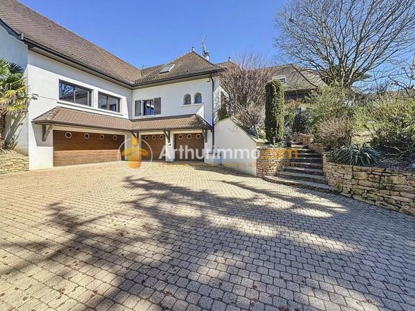 Vente Maison 5 pièces 370 m2 à Bourgoin-Jallieu