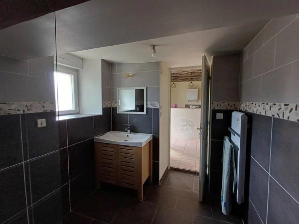 Location Maison 4 pièces 140 m2 à Lhommaizé