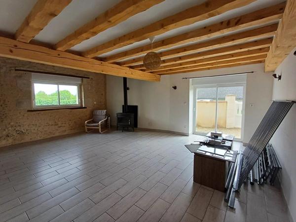 Location Maison 4 pièces 140 m2 à Lhommaizé