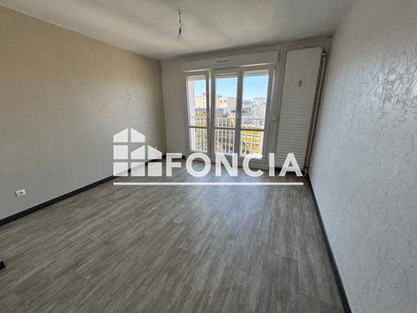 Location Appartement 2 pièces 42 m² - 43 RUE DE SAURUPT Nancy 54000