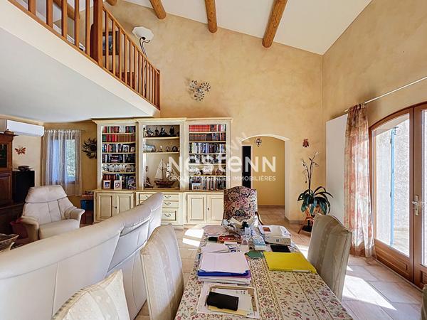 Calme absolu aux portes de la campagne - Villa indépendante de 166m2 habitables, 6 pièces, 4 chambres, vaste jardin, garage, piscine 8x4m