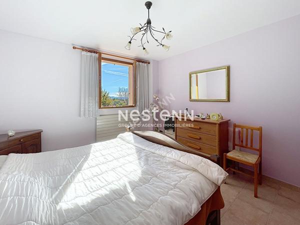 Calme absolu aux portes de la campagne - Villa indépendante de 166m2 habitables, 6 pièces, 4 chambres, vaste jardin, garage, piscine 8x4m