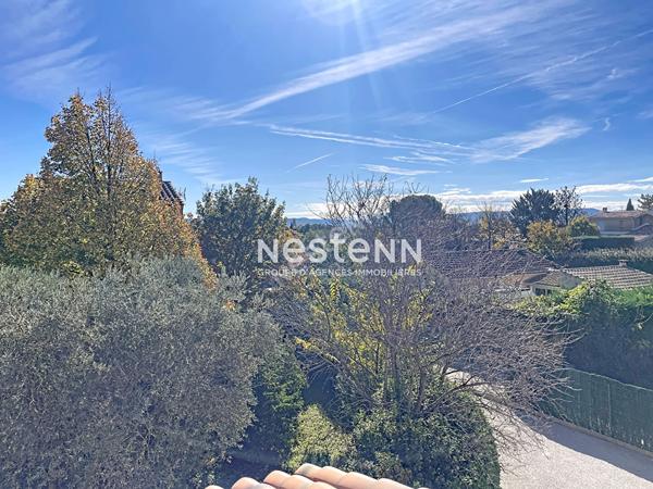 Calme absolu aux portes de la campagne - Villa indépendante de 166m2 habitables, 6 pièces, 4 chambres, vaste jardin, garage, piscine 8x4m