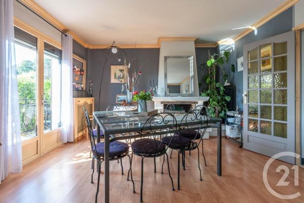 Maison à vendre  7 pièces - 137 m2 COUBRON - 93