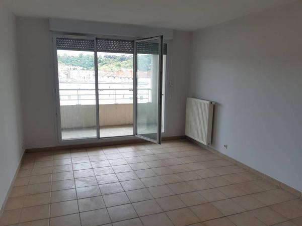 Découvrez nos appartements et nos maison à la location à Lyon et sa périphérie