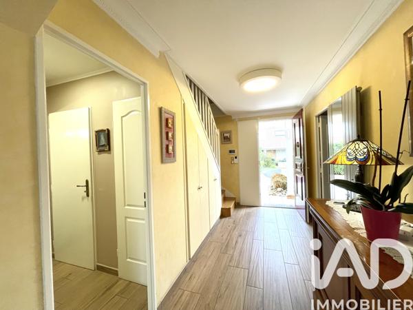 Maison à vendre 6 pièces 129 m² Saint-Germain-lès-Corbeil