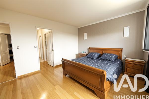 Maison à vendre 6 pièces 129 m² Saint-Germain-lès-Corbeil