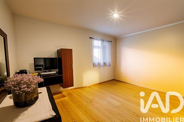 Maison à vendre 6 pièces 129 m² Saint-Germain-lès-Corbeil