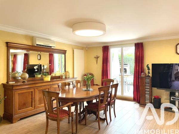 Maison à vendre 6 pièces 129 m² Saint-Germain-lès-Corbeil