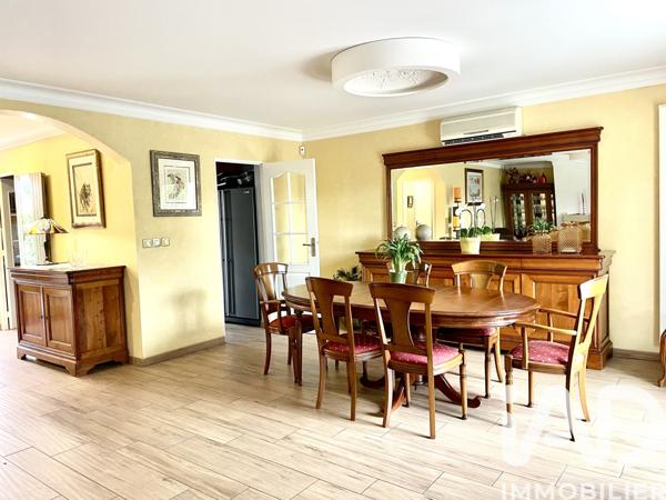 Maison à vendre 6 pièces 129 m² Saint-Germain-lès-Corbeil