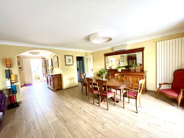 Maison à vendre 6 pièces 129 m² Saint-Germain-lès-Corbeil