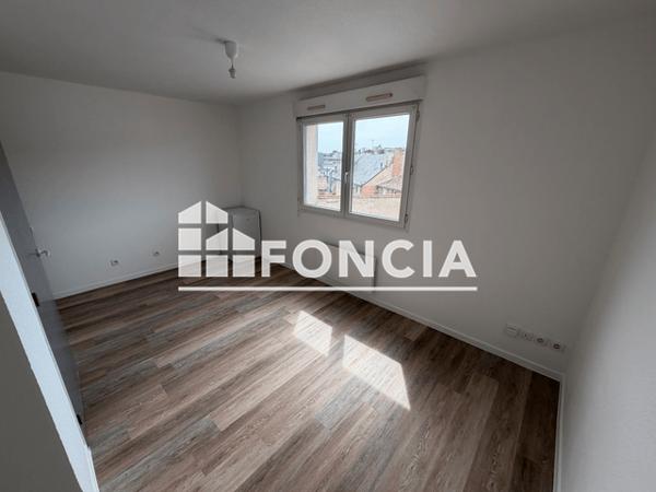 Location Studio 21.48 m² - 5,7,9 BOULEVARD DU GRAND CERF Poitiers 86000