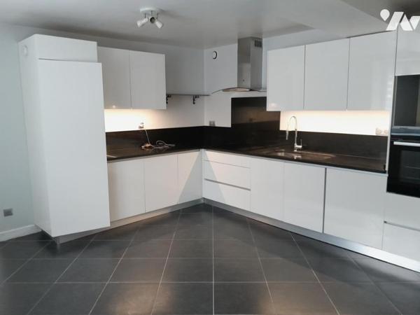 ORLEANS NORD - DANS PETITE COPROPRIETE - APPARTEMENT/MAISON  T2 (57,41 m²) - GARAGE 