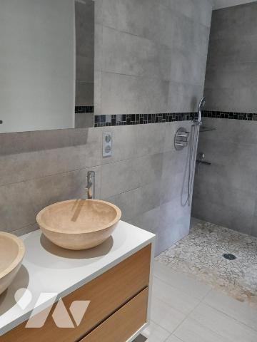 ORLEANS NORD - DANS PETITE COPROPRIETE - APPARTEMENT/MAISON  T2 (57,41 m²) - GARAGE 