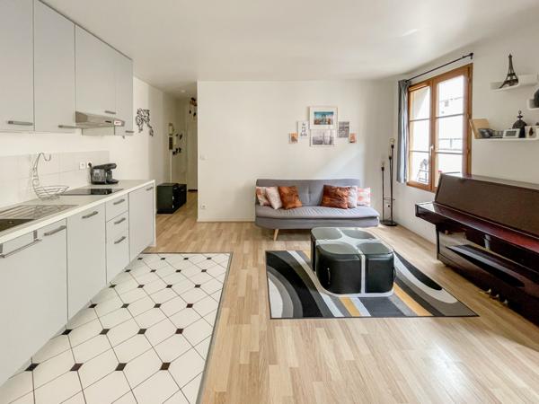 Paris 9ème - À VENDRE - Joli  2 pièces de 34 m²