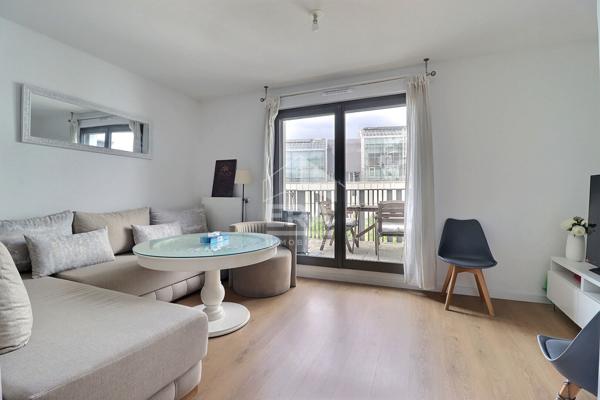 Appartement Colombes 3 pièces de 65 m² avec balcon et parking - Colombes (secteur Gare du Stade)