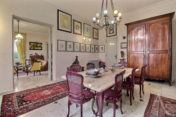 Léognan demeure en pierre (248m²)