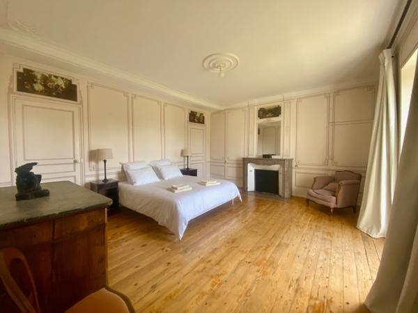 Vente Château Chinon 14 Pièces 570 m²