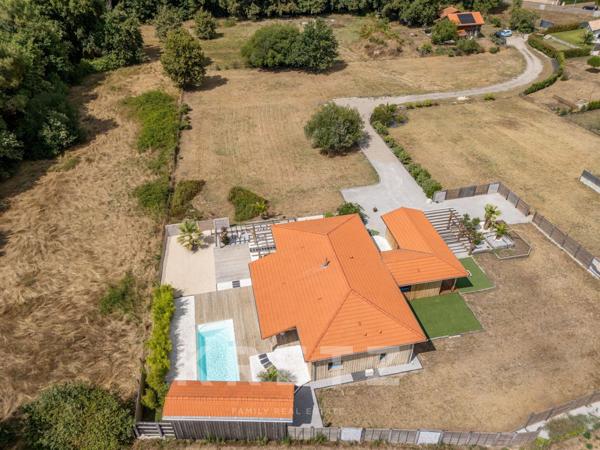 BIGANOS - Esprit bassin 200m² signés Atelier Ballion & Poisson