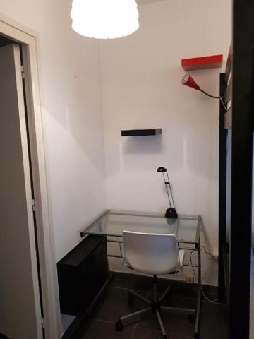 Studio meublé avec locataire en place à Saint Etienne 1 pièce 27 m2