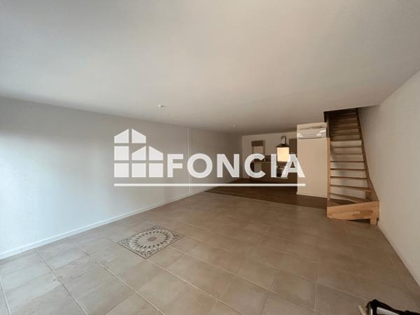 Location Appartement 3 pièces 83.27 m² - 18 RUE PAUL BANOS Mont De Marsan 40000
