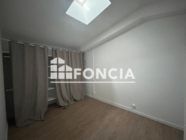 Location Appartement 3 pièces 83.27 m² - 18 RUE PAUL BANOS Mont De Marsan 40000