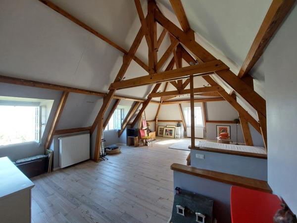 Maison de 250m² à Belvès, 8 pièces, 5 chambres, avec vue dégagée et appartement spacieux indépendant, terrain de 3088m².