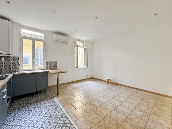 Charmant Appartement 2 pièces à vendre au coeur de La Ciotat !