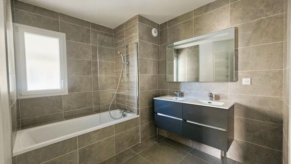 Appartement Nimes 3 pièces 65.10 m2