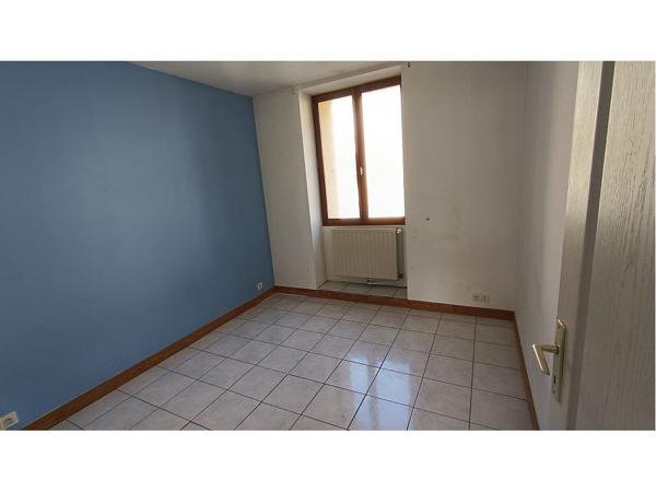 Appartement F4 - HOPITAL SOUS ROCHEFORT