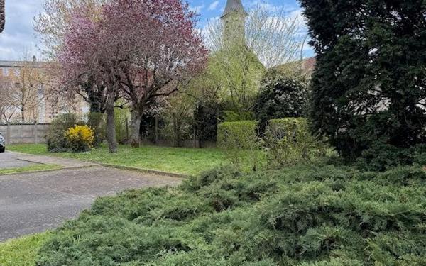 Appartement à vendre    3 pièces • 84 m2 Nevers