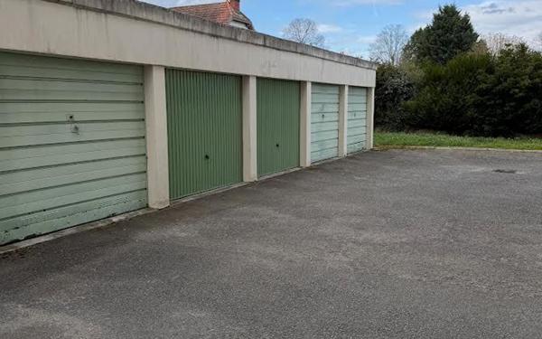 Appartement à vendre    3 pièces • 84 m2 Nevers