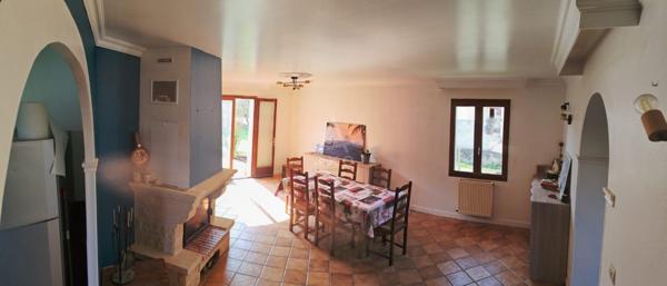 Maison de plain pied type V, avec garage, carport et jardin