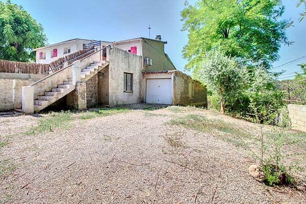 A VENDRE EXCLUSIVITÉ ! SAINT ANTONIN DU VAR ! HAUT DE VILLA 74 m² avec jardin et garage