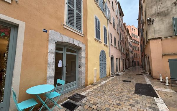 Appartement à vendre    2 pièces • 37 m2 Toulon