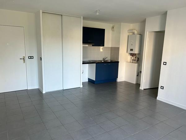 33450 MONTUSSAN - APPARTEMENT T3 AVEC BALCON ET PARKING