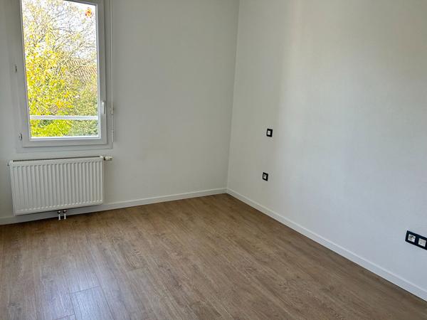 33450 MONTUSSAN - APPARTEMENT T3 AVEC BALCON ET PARKING