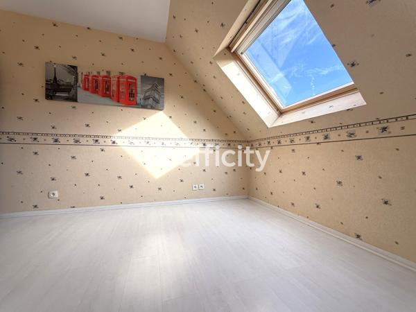 Maison 5 pièces - 106 m² Exclusivité efficity