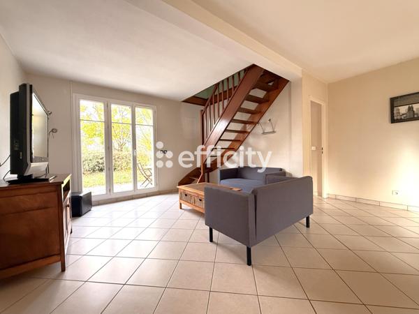 Maison 5 pièces - 106 m² Exclusivité efficity