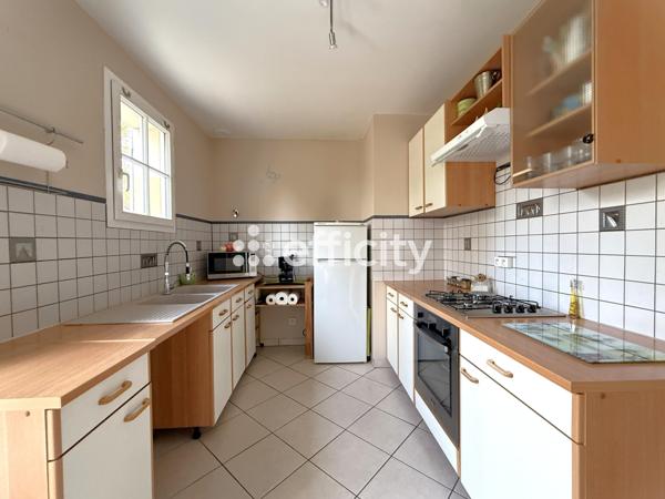 Maison 5 pièces - 106 m² Exclusivité efficity