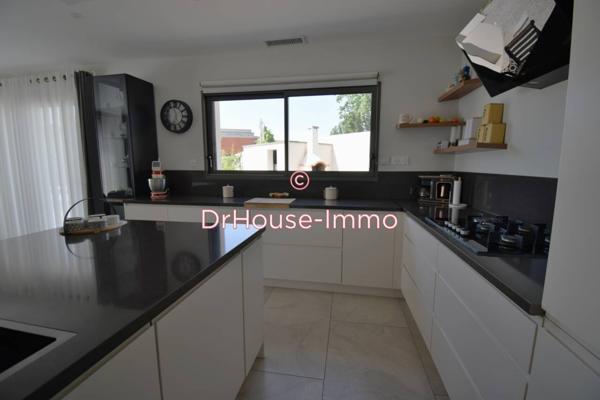 Maison à vendre 4 pièces de 146 m²