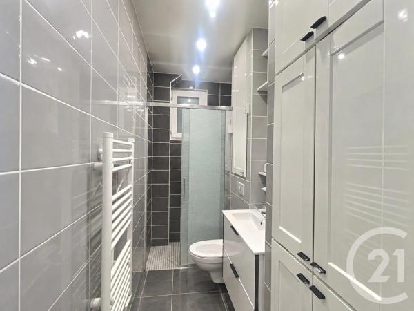 Appartement F3 à vendre  3 pièces - 44,20 m 2   NOISY LE SEC  - 93