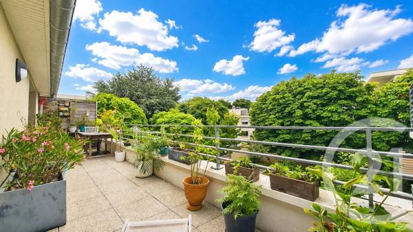 Appartement F5 à vendre  5 pièces - 103,98 m 2   NOGENT SUR MARNE  - 94