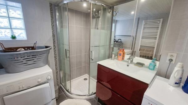 Maison familiale soigneusement rénovée