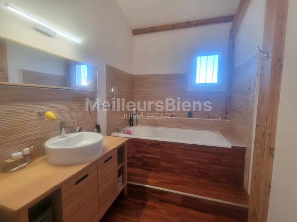 Villa 4 faces de 180m²